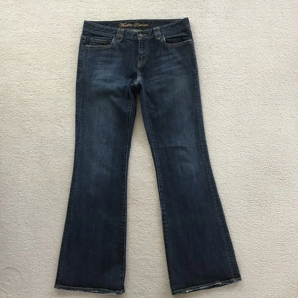 FOREVER PREMIUM JEANS SIZE 7 BLUE JEANS BOOTCUT
